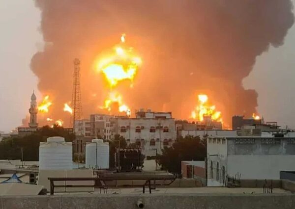 Building in Gaza ablaze after new Israeli attacks