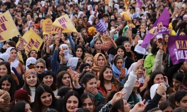 Young Kurdish women in mass demonstration