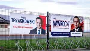 Billboards with two Presidential candidates
