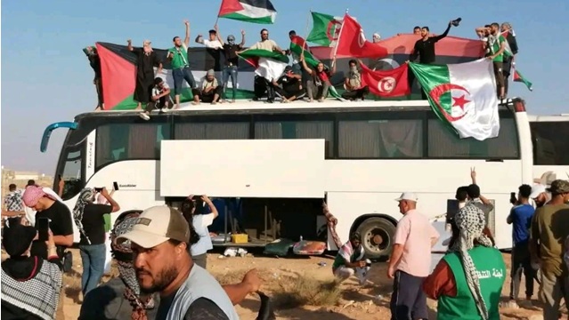 Caravan of Steadfastness supporters