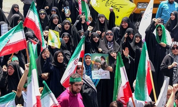 Women in Tehran protest Israeli strikes