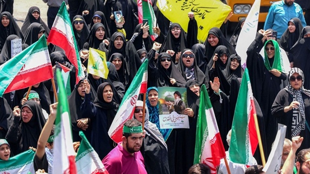 Women in Tehran protest Israeli strikes