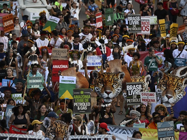 Indigenous protesters in Brazil